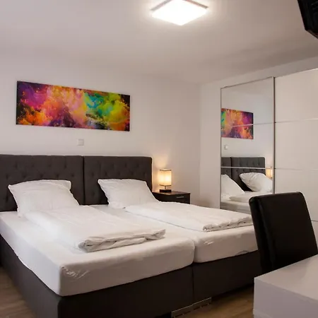 Bed & Breakfast Gaestehaus Haeuser 2*