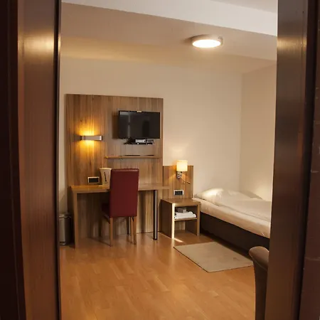 Gaestehaus Haeuser Bed & Breakfast 2*