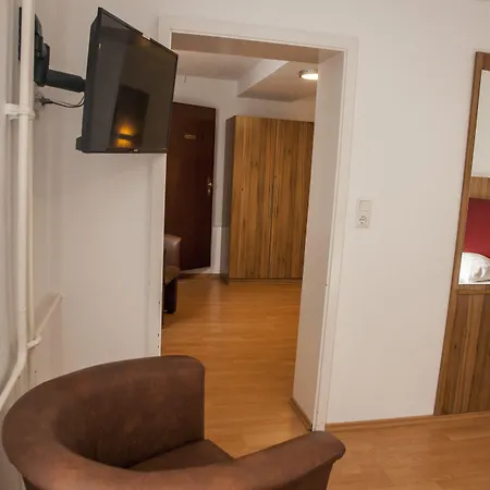 Bed & Breakfast Gaestehaus Haeuser 2*