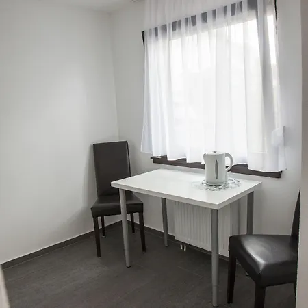 Bed & Breakfast Gaestehaus Haeuser 2*