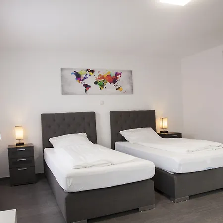 Gaestehaus Haeuser Bed & Breakfast Linden (Hessen)